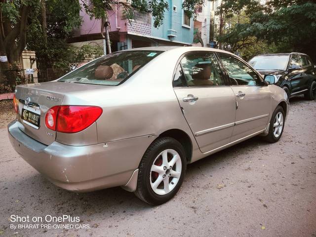 https://images10.gaadi.com/usedcar_image/4289209/original/processed_064ae74de550aa220429b9b9fb27cc8f.jpg?imwidth=6401