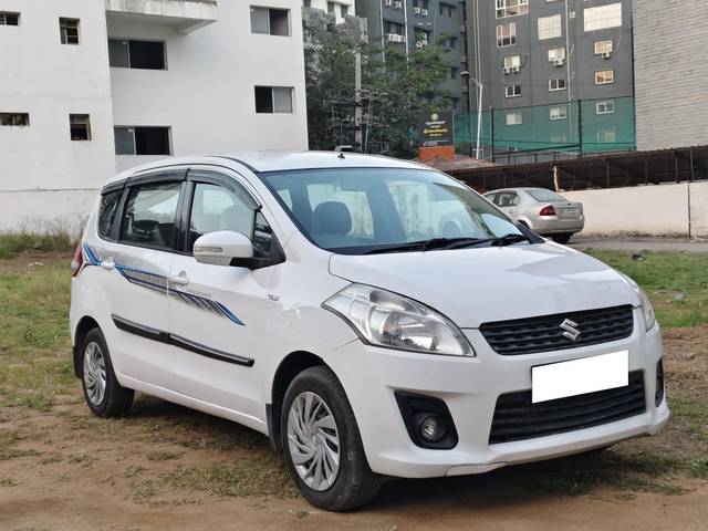 https://images10.gaadi.com/usedcar_image/4289217/original/processed_6f3378544c560596ccda926f94ca83c5.jpg?imwidth=6400