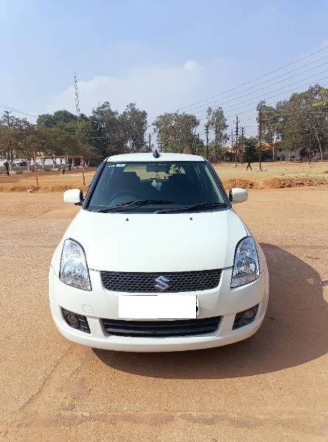 https://images10.gaadi.com/usedcar_image/4289243/original/processed_0e73cca6-d64b-4de4-b39e-a116fbd1a9e0.jpg?imwidth=6400