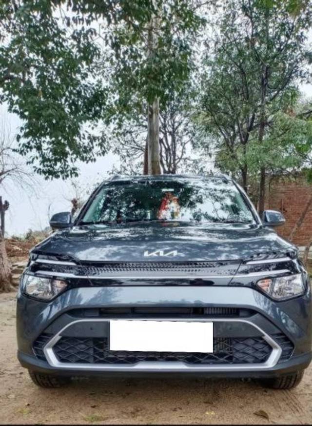 https://images10.gaadi.com/usedcar_image/4289263/original/processed_fb89d404-43ef-4688-8bf4-44e8f90fb85d.jpg?imwidth=6400