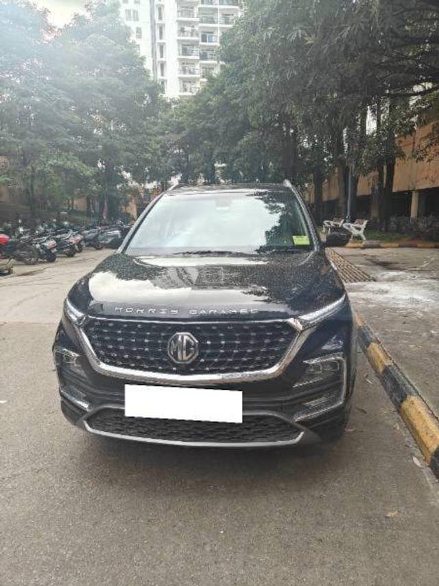 https://images10.gaadi.com/usedcar_image/4289272/original/cde237f181ae62c6897c64fe007c5821.jpg?imwidth=6400