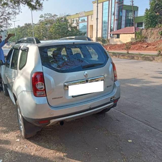 https://images10.gaadi.com/usedcar_image/4289524/original/processed_6d340787-0e00-48cd-911a-fd14f3182118.jpg?imwidth=6401