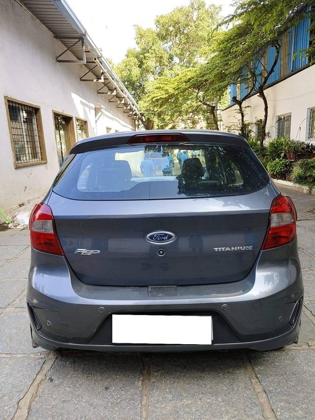 https://images10.gaadi.com/usedcar_image/4289532/original/processed_46908aa12311b9cf846d500fbeac02b5.jpg?imwidth=6402