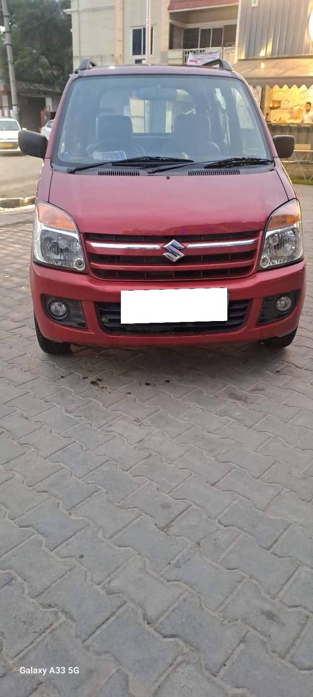 https://images10.gaadi.com/usedcar_image/4289545/original/processed_924a759a3fa11abd861db56b69b13354.jpg?imwidth=6401