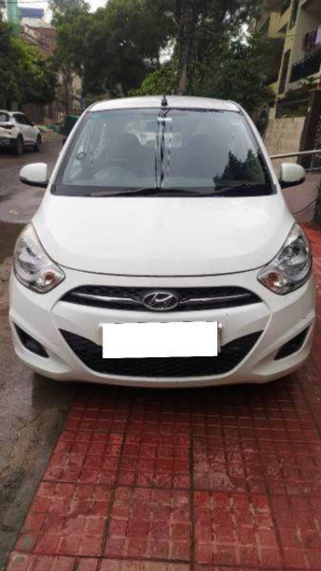 https://images10.gaadi.com/usedcar_image/4289553/original/0a4bd45c6fa4fdbd696223c0b61431e6.jpg?imwidth=6400