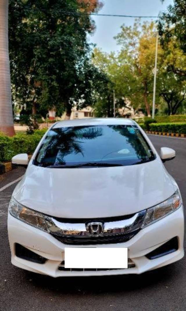 https://images10.gaadi.com/usedcar_image/4289655/original/processed_e1718c24-d610-465c-86ed-7684ef5c18a1.jpg?imwidth=6400