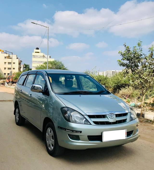 https://images10.gaadi.com/usedcar_image/4289656/original/processed_53f822dda960ad692d17ea1b9b7a7265.jpg?imwidth=6400