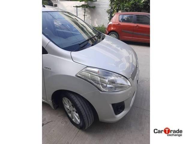 https://images10.gaadi.com/usedcar_image/4289722/original/processed_dbfc621b276ed89bb8e5d513ca7ac88b.jpg?imwidth=6401