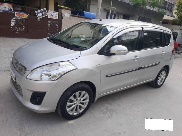 https://images10.gaadi.com/usedcar_image/4289722/original/processed_e447ab817ea11d081a2cac1aff353a8d.jpg?imwidth=6400