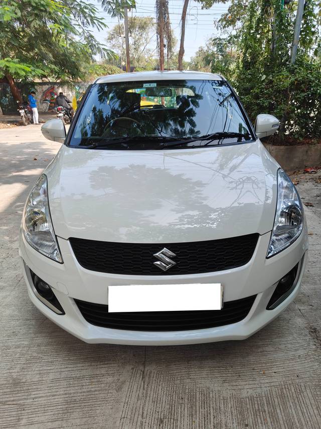 https://images10.gaadi.com/usedcar_image/4289728/original/processed_4498bdca19bbfcc0014078e6aa12511b.jpg?imwidth=6400