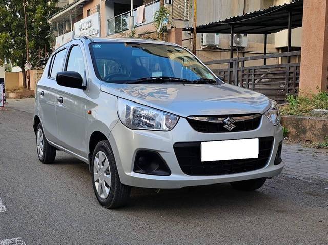 https://images10.gaadi.com/usedcar_image/4289735/original/processed_1f35448297bc778551a31e3f230c18dc.jpg?imwidth=6400