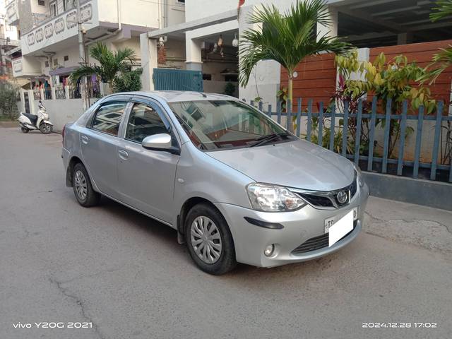 https://images10.gaadi.com/usedcar_image/4289791/original/processed_eedb889c87f206bdabd8bac983d6aee3.jpg?imwidth=6400