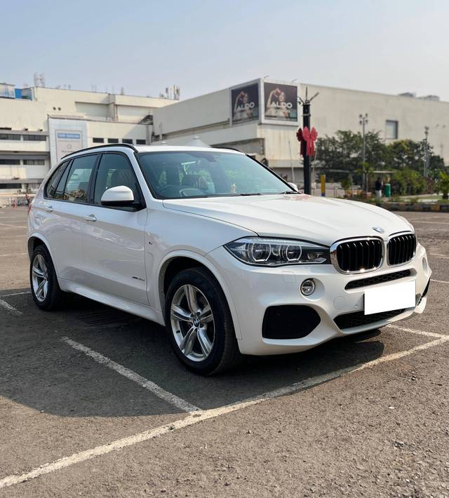 https://images10.gaadi.com/usedcar_image/4289806/original/processed_6c528842ef281e62243bd08361595ba2.jpg?imwidth=6400