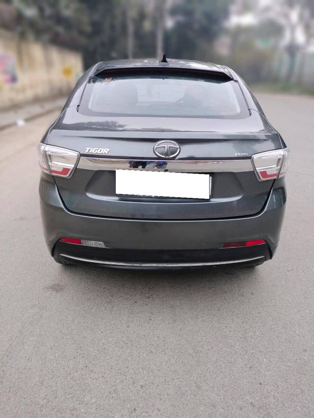 https://images10.gaadi.com/usedcar_image/4289819/original/processed_cd8dbead9b07d4b3da5744f8bed02b1f.jpg?imwidth=6402