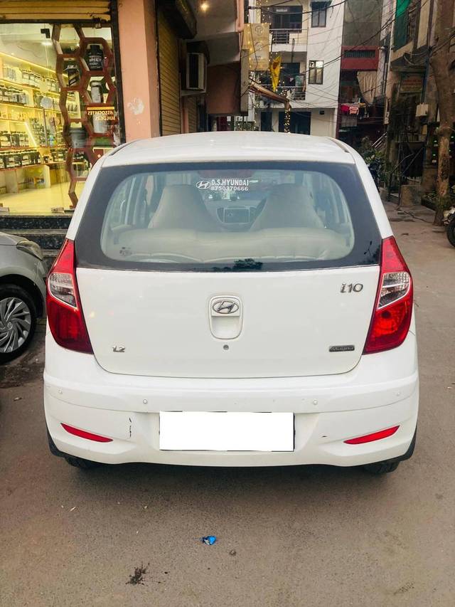 https://images10.gaadi.com/usedcar_image/4289822/original/processed_68dcc30c56c5d222229e825768ba3c32.jpg?imwidth=6401