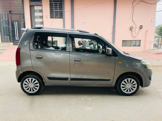 https://images10.gaadi.com/usedcar_image/4289832/original/558c5be76fe154d8bd9e9625a3cce6dc.jpg?imwidth=6401