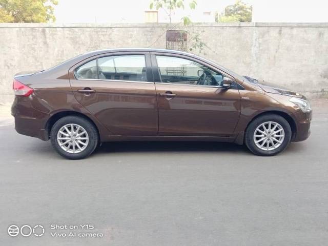 https://images10.gaadi.com/usedcar_image/4289875/original/processed_b25402b3-95c4-44e5-8cae-4671238edb8c.jpg?imwidth=6401