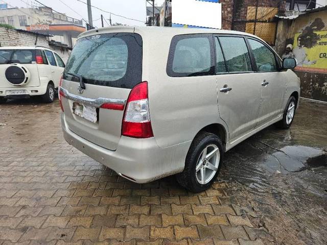 https://images10.gaadi.com/usedcar_image/4289908/original/processed_5d6b141e-fa98-4ba1-b8c4-114a184a9bd5.jpg?imwidth=6400