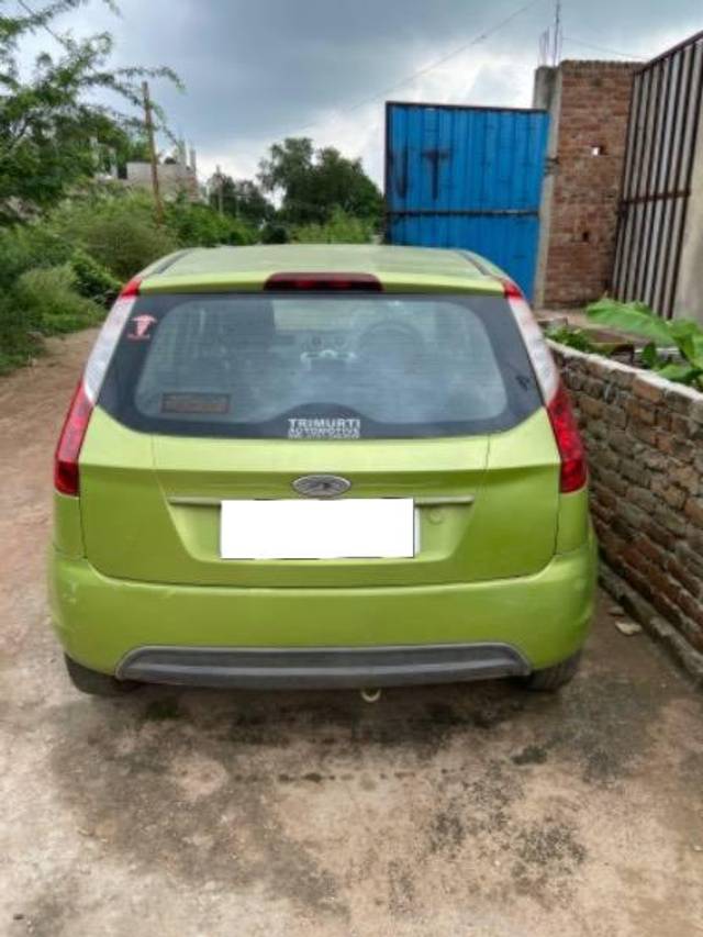 https://images10.gaadi.com/usedcar_image/4289925/original/processed_8f0318d2-79ce-4921-acb5-3ca4ac267e12.jpeg?imwidth=6401