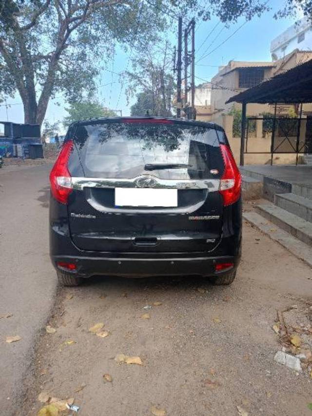 https://images10.gaadi.com/usedcar_image/4289981/original/processed_5161ad5c-8679-46e8-a7fb-154f98d12e62.jpg?imwidth=6402