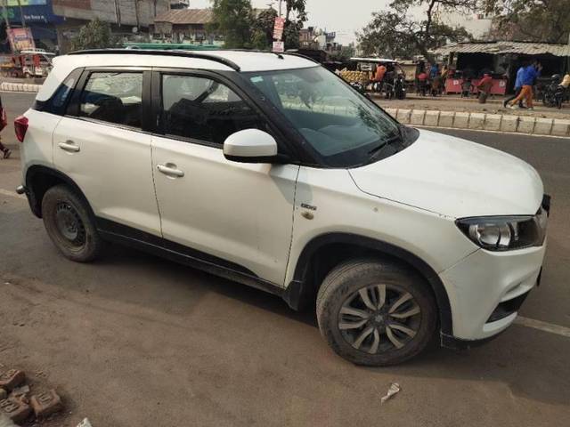 https://images10.gaadi.com/usedcar_image/4290080/original/processed_169fbb89-c5bb-492e-86e7-209a5e668efb.jpg?imwidth=6400