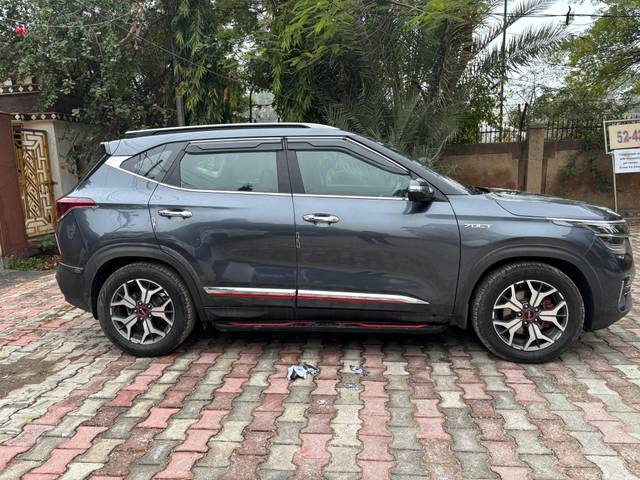 https://images10.gaadi.com/usedcar_image/4290088/original/processed_3cc28e114e4446c29e911508e80823c6.jpg?imwidth=6401