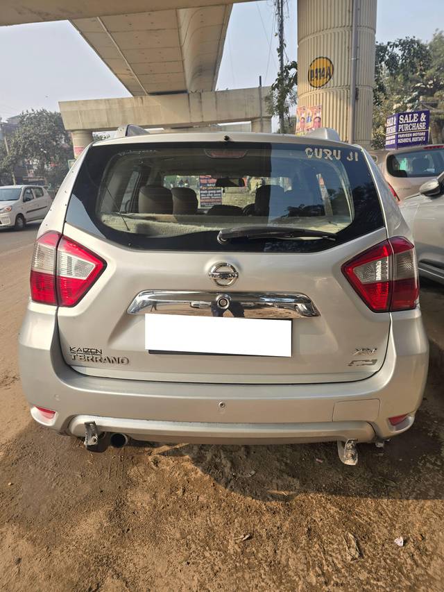 https://images10.gaadi.com/usedcar_image/4290178/original/processed_cea8257183a16147fdc8b2001d283a74.jpg?imwidth=6402