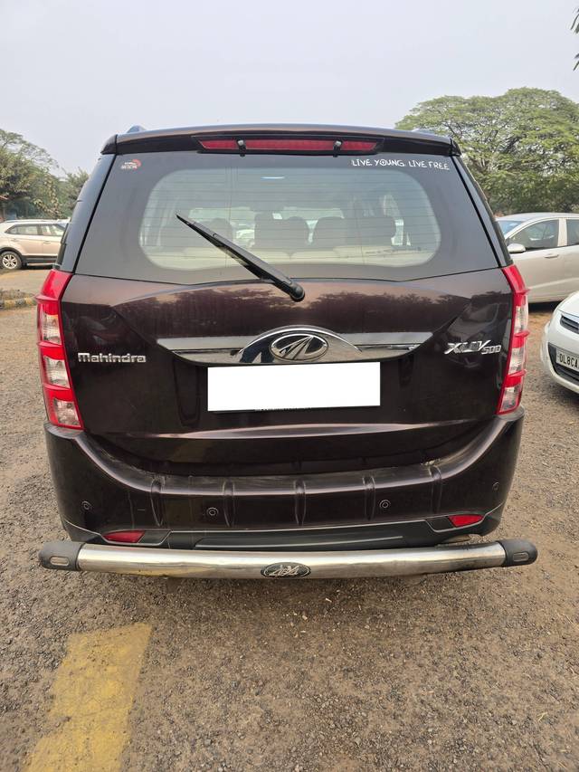 https://images10.gaadi.com/usedcar_image/4290180/original/processed_c03c77d7b829ecf00c6c60fececac9ec.jpg?imwidth=6402