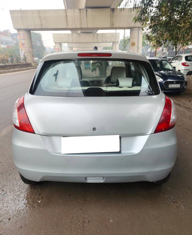 https://images10.gaadi.com/usedcar_image/4290184/original/processed_dbe75c6fade1644509b42a5b2208d54a.jpg?imwidth=6402