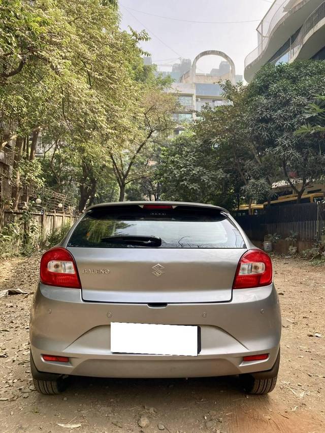 https://images10.gaadi.com/usedcar_image/4290222/original/processed_8ba7c92e50e495ae4bb9ab7db63054d6.jpeg?imwidth=6402