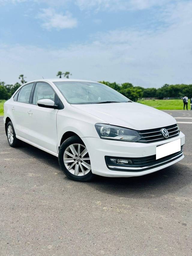 https://images10.gaadi.com/usedcar_image/4290253/original/processed_fc3941fc61c17ad3702b55f821d6950d.jpeg?imwidth=6400