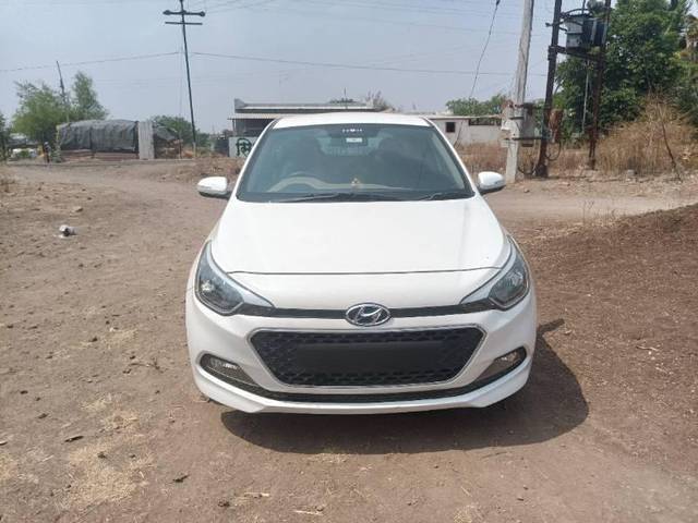 https://images10.gaadi.com/usedcar_image/4290268/original/processed_4b27b99b-b1df-4faa-a726-1e2fb72839d9.jpg?imwidth=6400