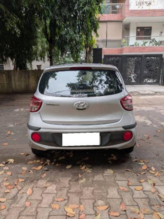 https://images10.gaadi.com/usedcar_image/4290370/original/05377eae35555ff270abc4a4d9b6c959.jpg?imwidth=6401