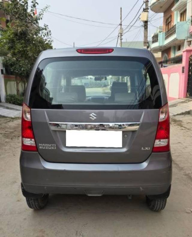 https://images10.gaadi.com/usedcar_image/4290462/original/processed_0e8d3fed-6657-4c01-a4cc-f774ea788a8a.jpg?imwidth=6402