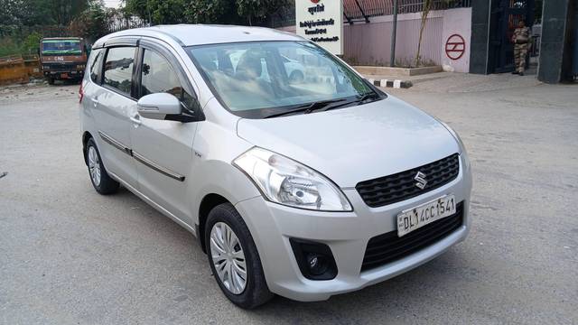 https://images10.gaadi.com/usedcar_image/4290471/original/processed_0a015efebfe7e793bcc1cb93d7761410.jpg?imwidth=6400