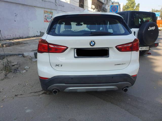 https://images10.gaadi.com/usedcar_image/4290553/original/processed_8f313a2f8856f36103e8edf1af524cb2.jpg?imwidth=6400