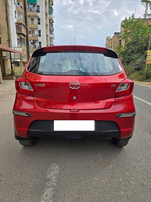 https://images10.gaadi.com/usedcar_image/4290567/original/processed_9c3d4a913acf25836407542eac018b98.jpg?imwidth=6402