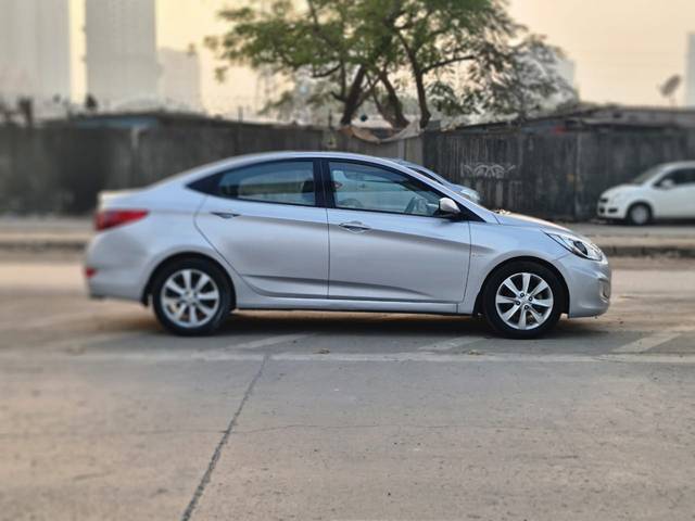 https://images10.gaadi.com/usedcar_image/4290573/original/7e5ffab576de392646fecfd9e56b32a9.jpeg?imwidth=6401