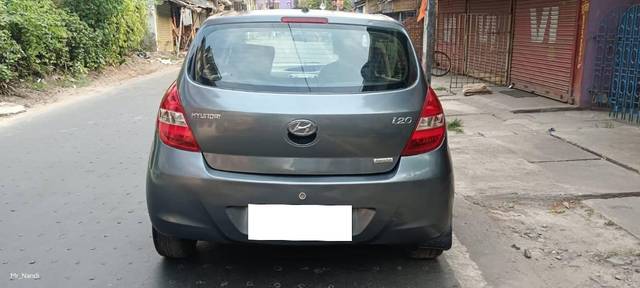 https://images10.gaadi.com/usedcar_image/4290607/original/processed_1238d22a-0741-4ed5-97e7-249ec1bee9e2.jpg?imwidth=6402