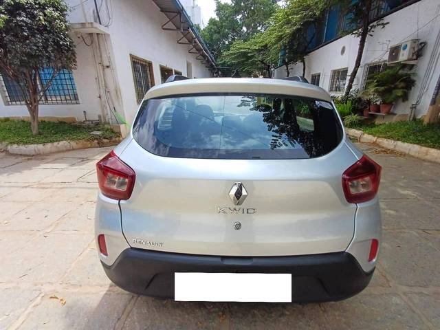 https://images10.gaadi.com/usedcar_image/4290626/original/processed_1a8b949d374f13ba9fe5709e0c60dd47.jpg?imwidth=6402