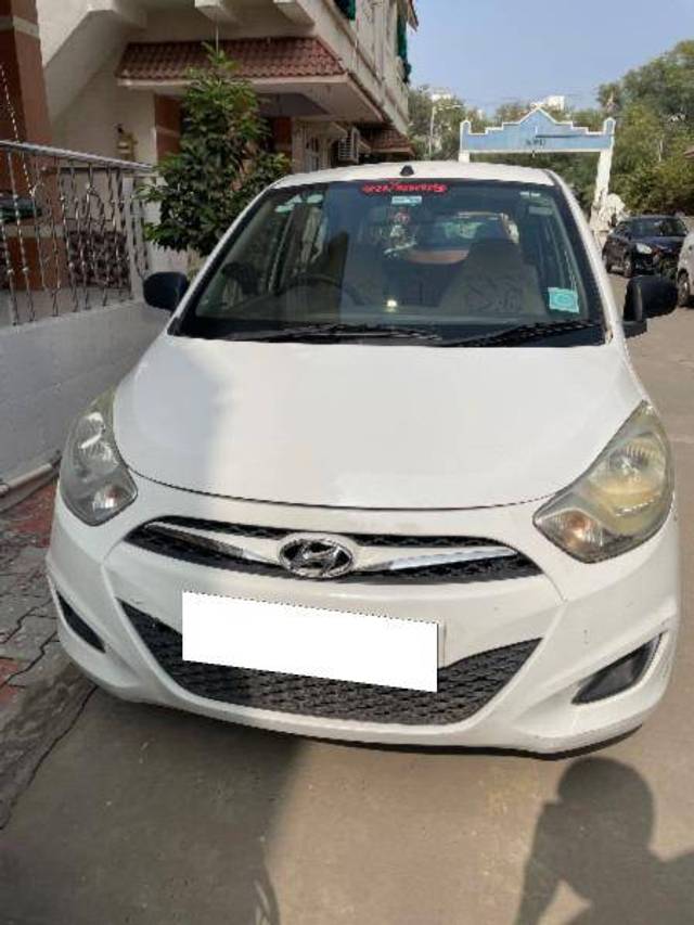 https://images10.gaadi.com/usedcar_image/4290700/original/4389871da6217f010d3142a06dfdbcdb.jpg?imwidth=6400