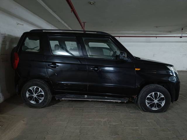 https://images10.gaadi.com/usedcar_image/4290716/original/9e2730589a534e76744bb92ed5f1c4c1.jpg?imwidth=6402