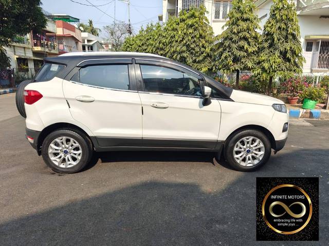 https://images10.gaadi.com/usedcar_image/4290756/original/processed_4fe96ace4816ac7377e1dade5e5ee0ce.jpg?imwidth=6401