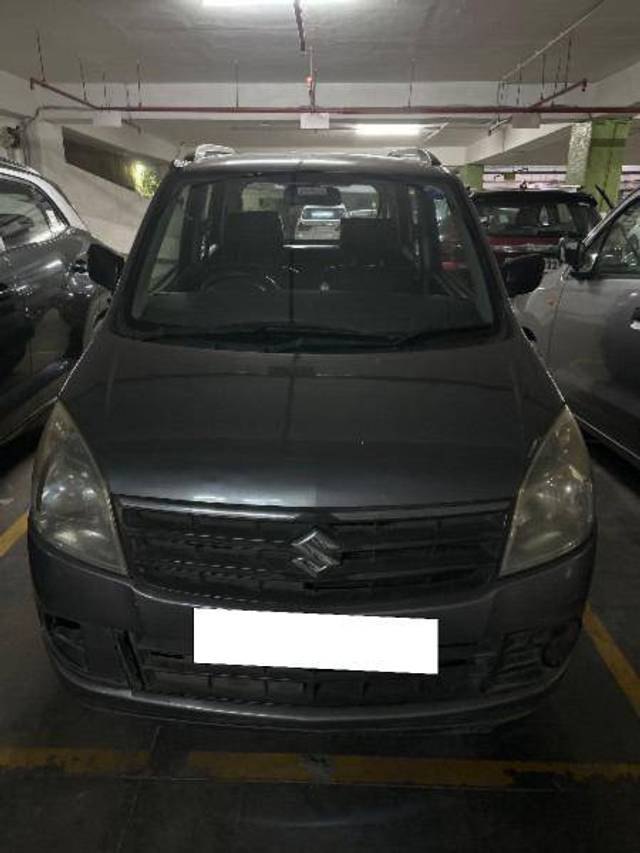 https://images10.gaadi.com/usedcar_image/4290765/original/7f9ae2b64c9defa358c49b29a8e5a469.jpg?imwidth=6400