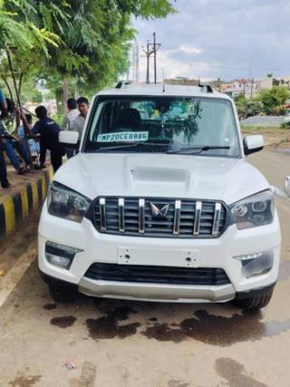 Mahindra Scorpio 2014-2022 Mahindra Scorpio 1.99 S10