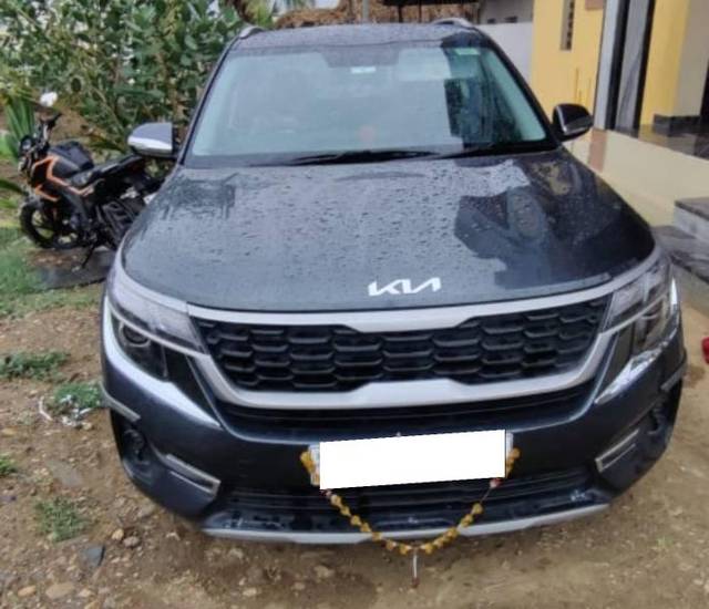 https://images10.gaadi.com/usedcar_image/4290920/original/processed_751850cb-4f43-426c-8416-4806002c5fcb.jpg?imwidth=6400