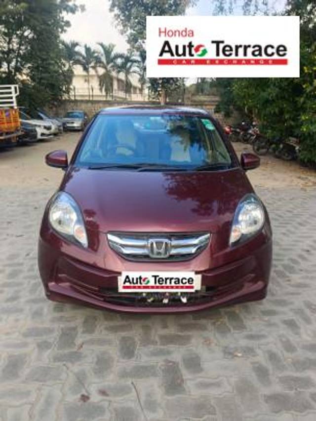 https://images10.gaadi.com/usedcar_image/4290994/original/1885bbcefe99ef5ac75cbc12a499c022.jpeg?imwidth=6400