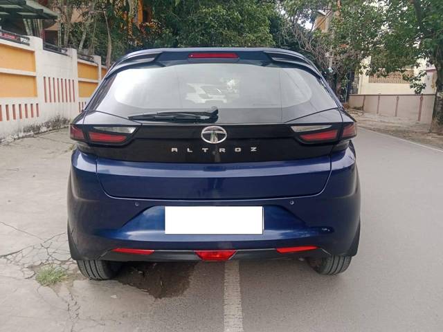 https://images10.gaadi.com/usedcar_image/4290995/original/processed_eae6b3c59e31edfc223a616a29398380.jpg?imwidth=6402