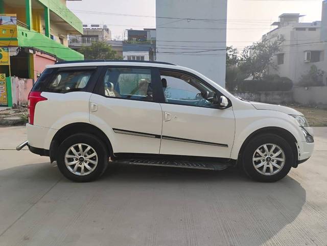 https://images10.gaadi.com/usedcar_image/4291051/original/processed_d74e7c1b9fde9272391daf2fcc159bd1.jpg?imwidth=6401