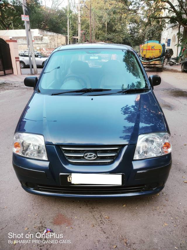 https://images10.gaadi.com/usedcar_image/4291086/original/processed_50d37df33b0ed0e1b337f6b81dd09c34.jpg?imwidth=6402